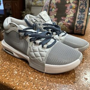 Nike Stylish Gray Athletic Shoes